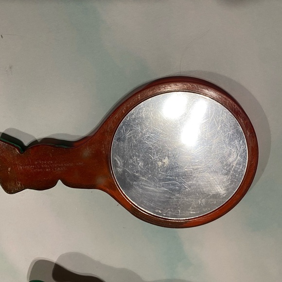 DISNEY VINTAGE 90s POCAHONTAS BRUSH, COMB & MIRROR SET - Picture 7 of 8